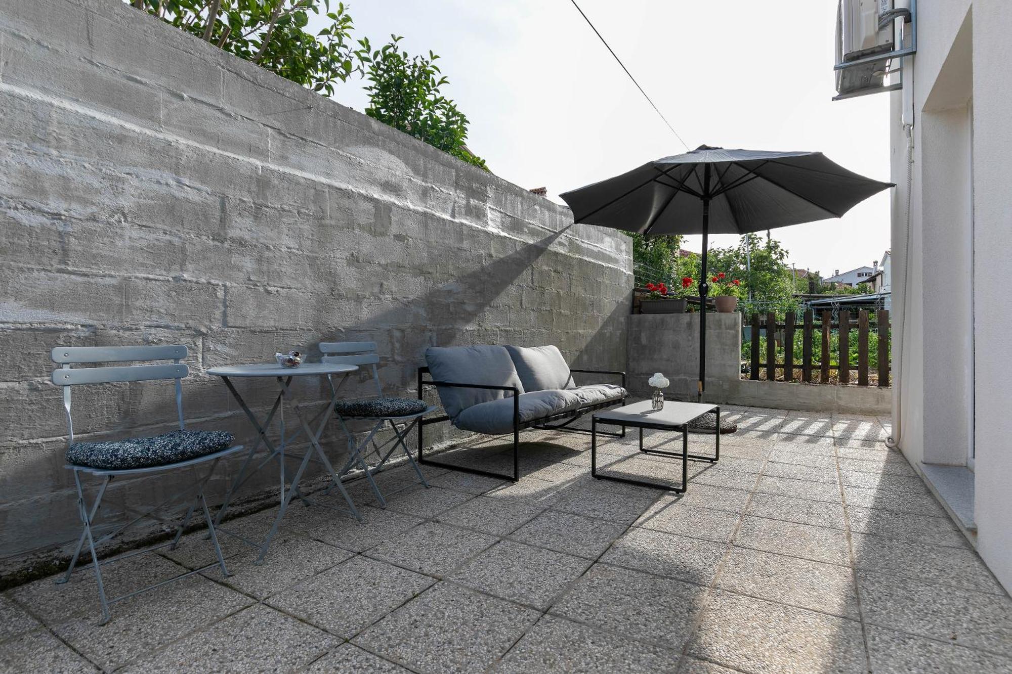 Apartments Casa Cerin 로비니 외부 사진